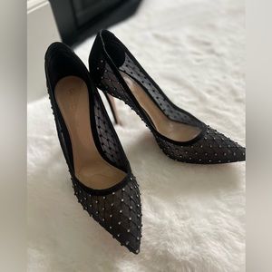 Gianvito Rossi Crystal Embellishments Pumps